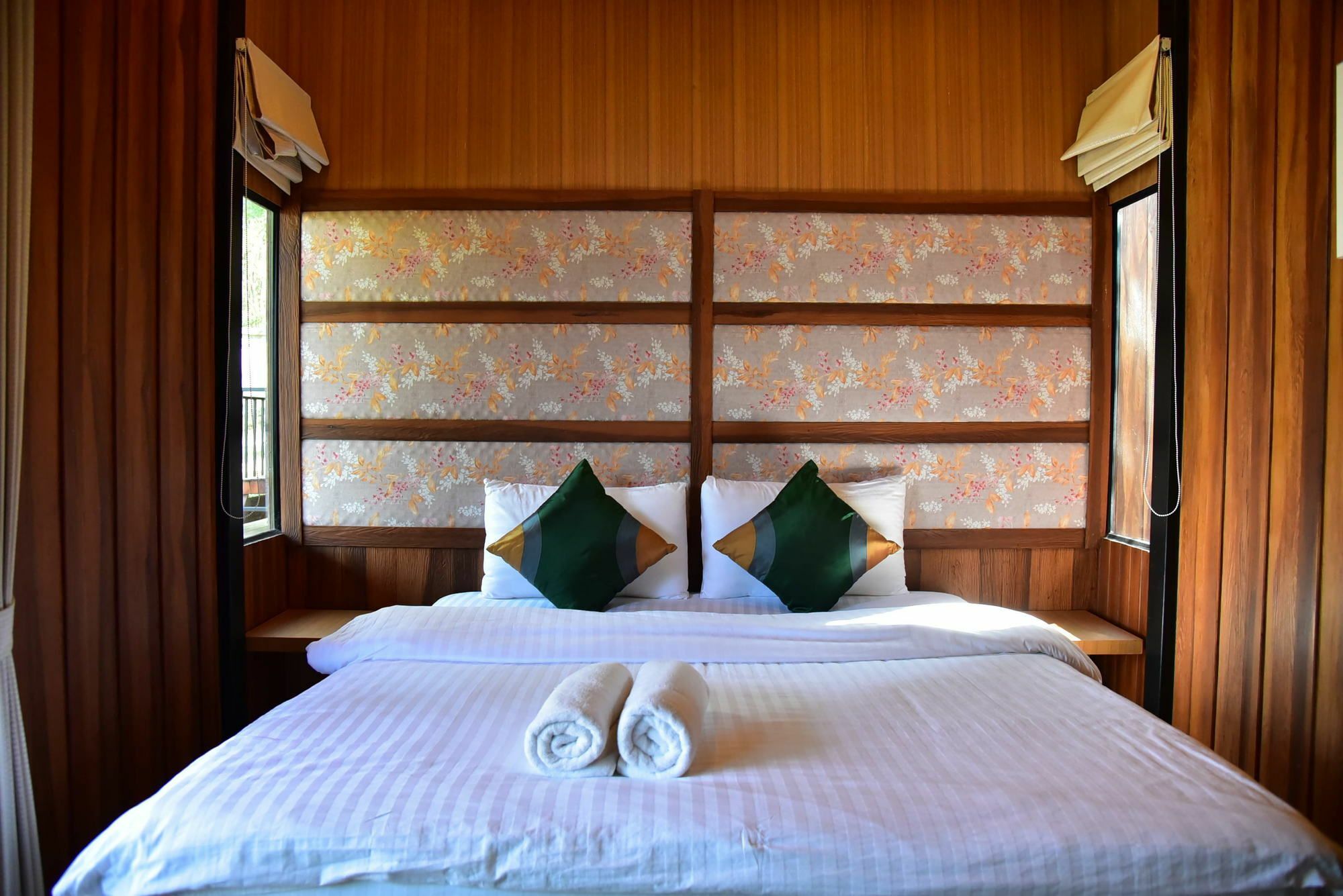 Dusit Talai Resort Nong Nam Daeng Exterior foto